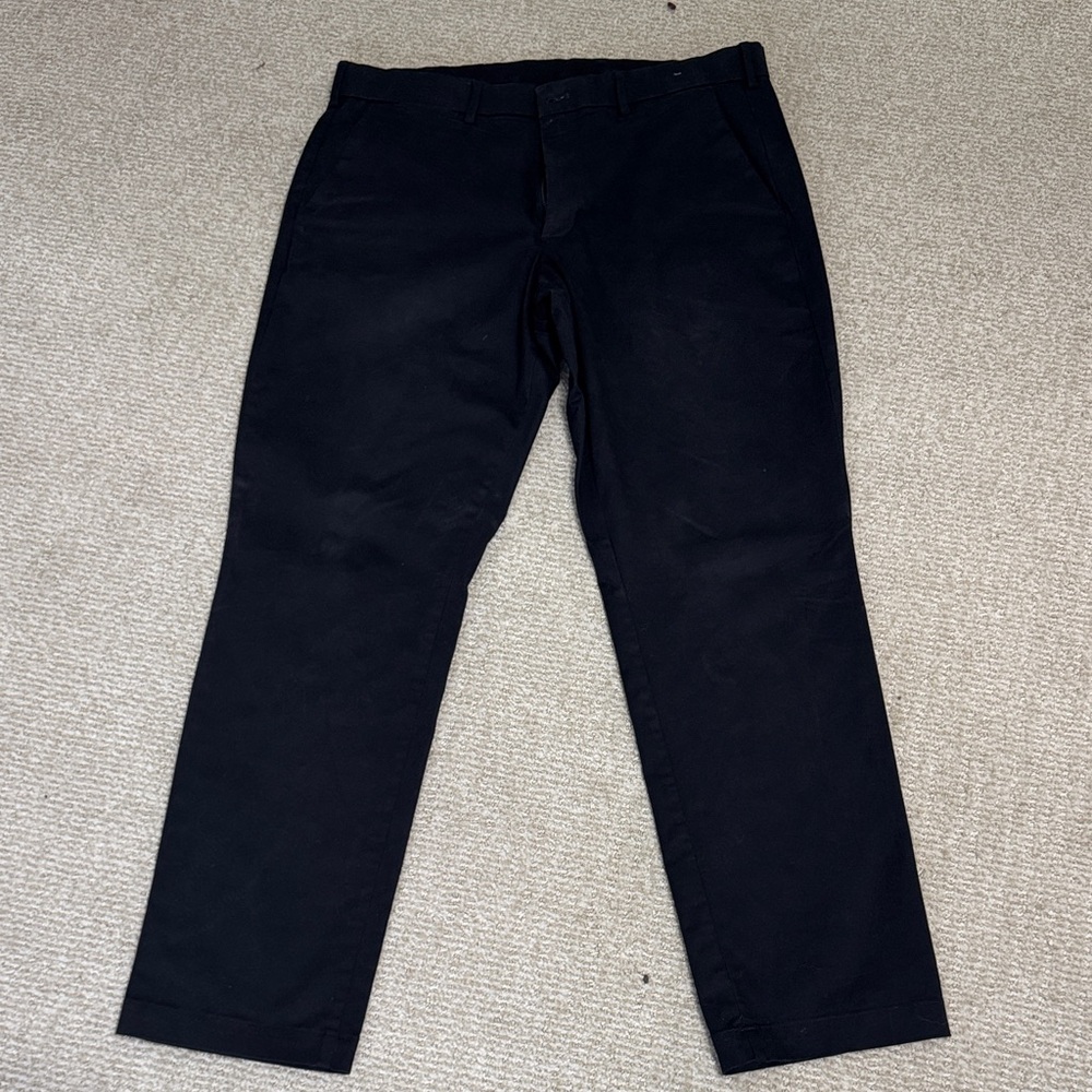 GAP Men's Black Chino Pants